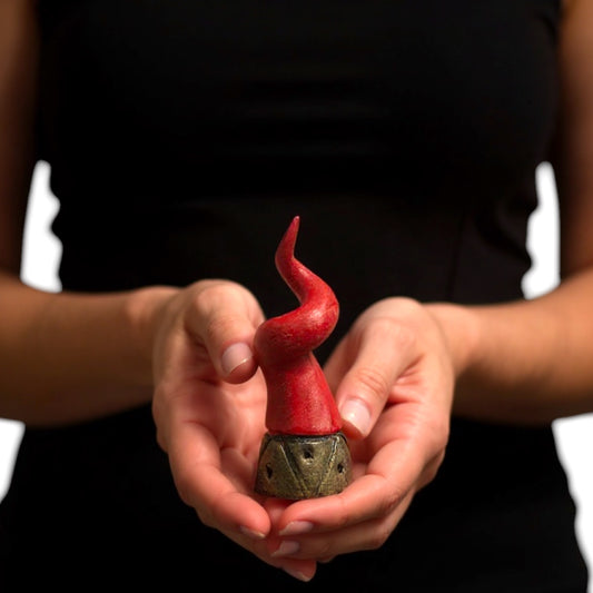 Corno Napoletano Artigianale da 10 cm – Portafortuna in Terracotta Fatto a Mano